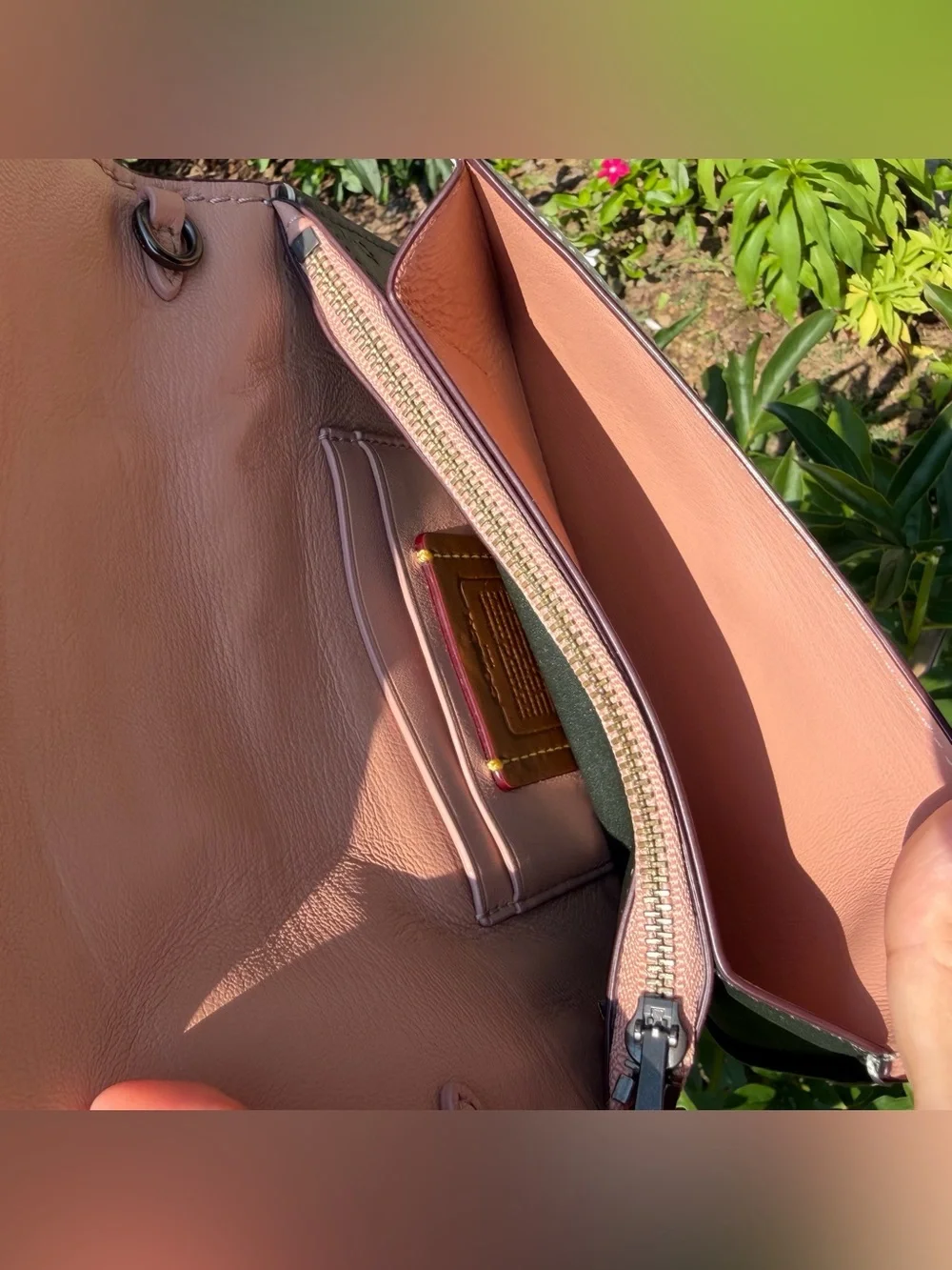 Coach 1941 Clutch With Floral Bow Print 27082 - Picture 11 of 12
